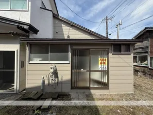 万代町9番1棟3戸(バンダイチョウキュウバンヒトムネサンコ)【1階】の外観